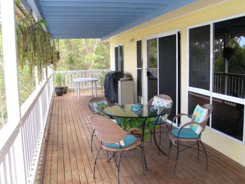 27 Cliff Terrace, Macleay Island QLD 4184