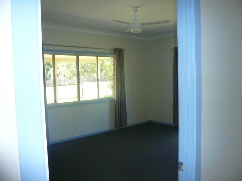 9 Citron Street, Macleay Island QLD 4184