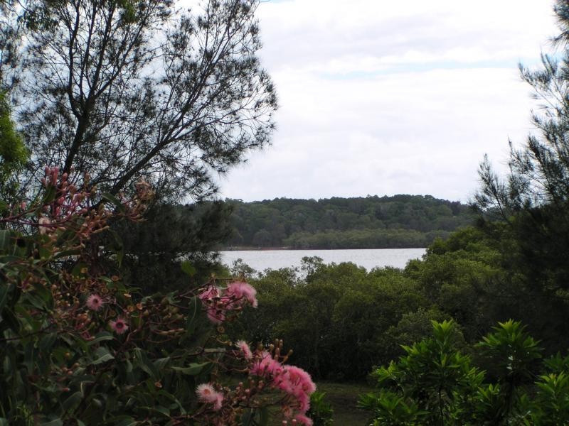 66 Charles Terrace, Macleay Island QLD 4184