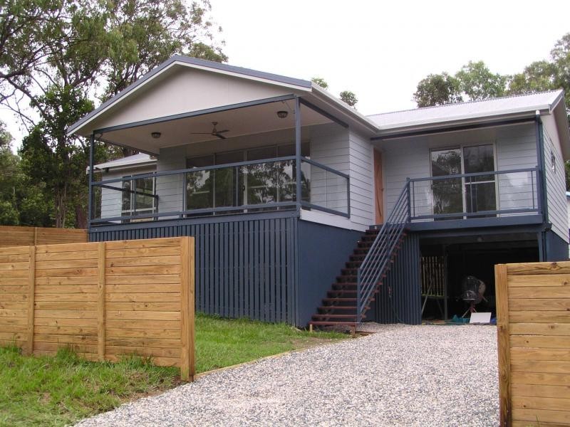 141 High Central Road, Macleay Island QLD 4184