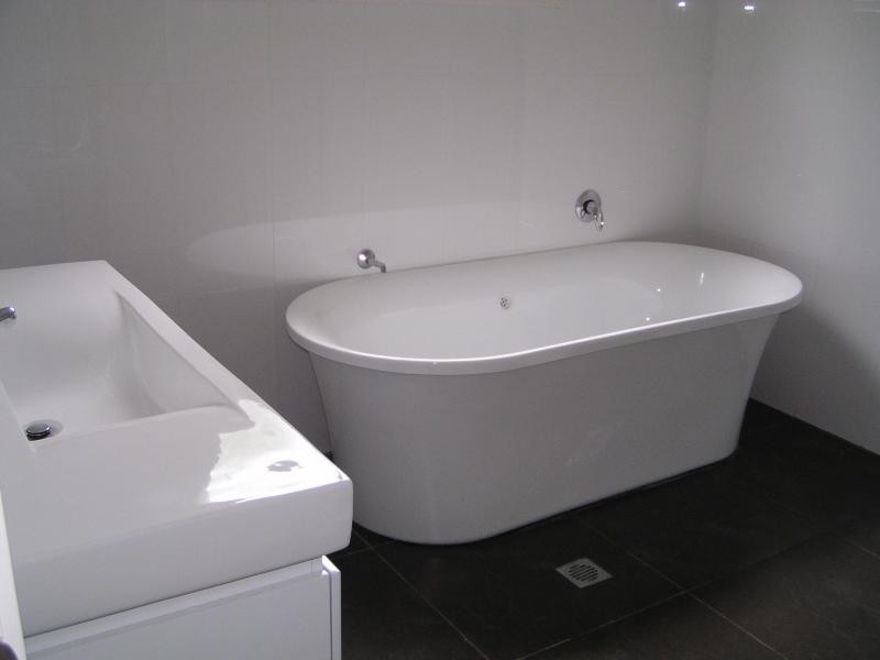 141 High Central Road, Macleay Island QLD 4184