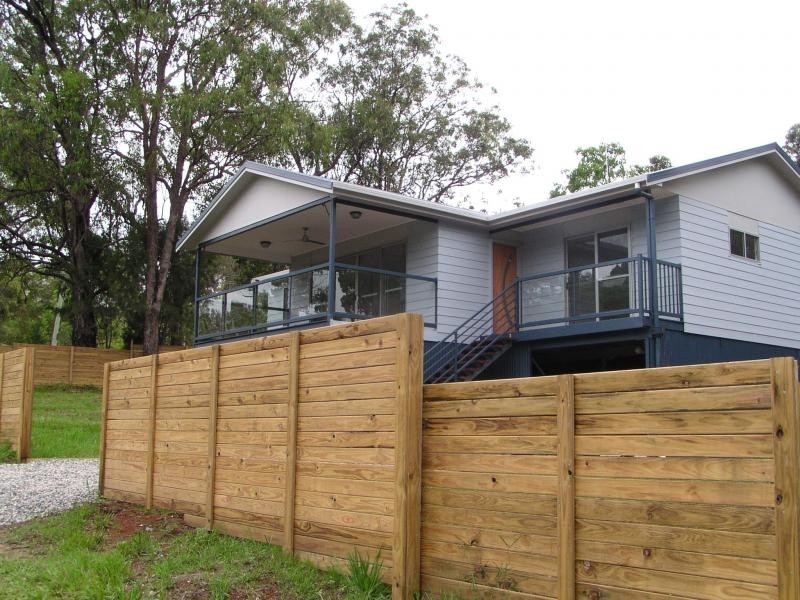 141 High Central Road, Macleay Island QLD 4184