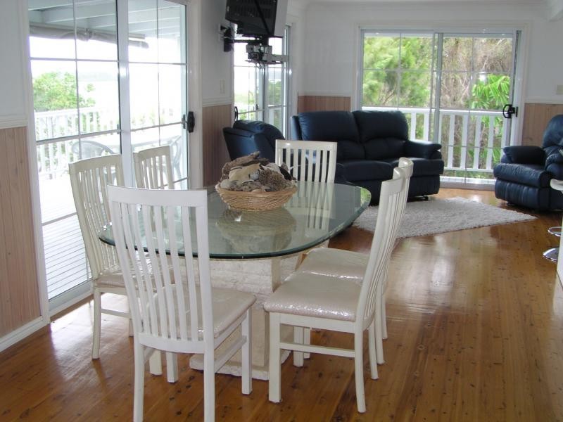 7 Golden Sands Boulevard, Macleay Island QLD 4184