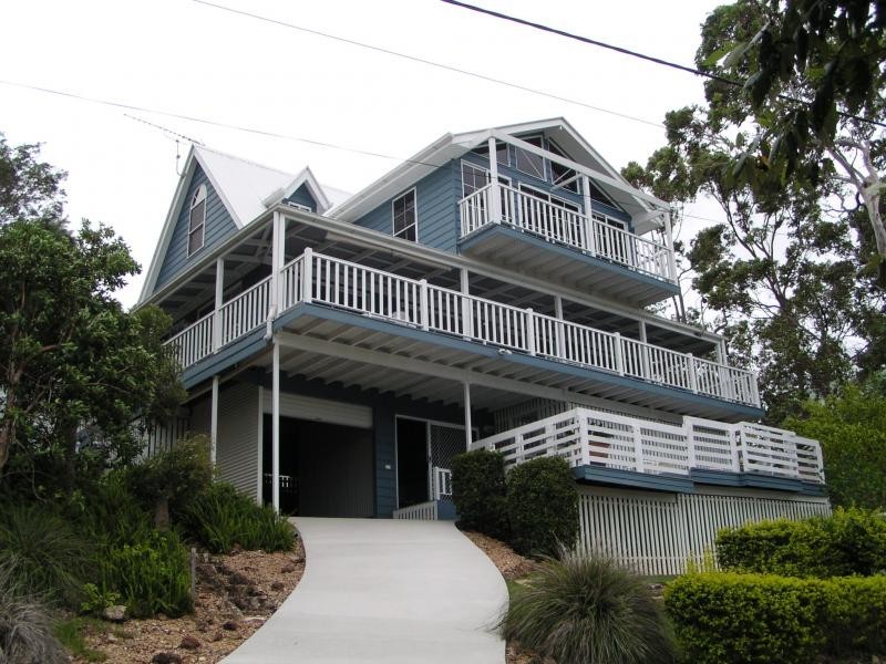 7 Golden Sands Boulevard, Macleay Island QLD 4184