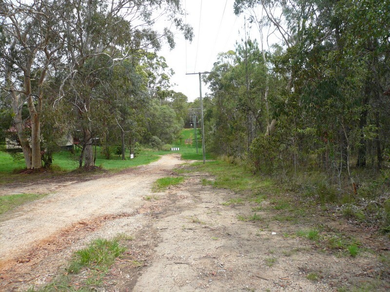 15 Rhodes Street, Macleay Island QLD 4184