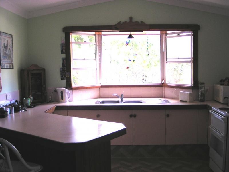 2 Wirralee Street, Macleay Island QLD 4184