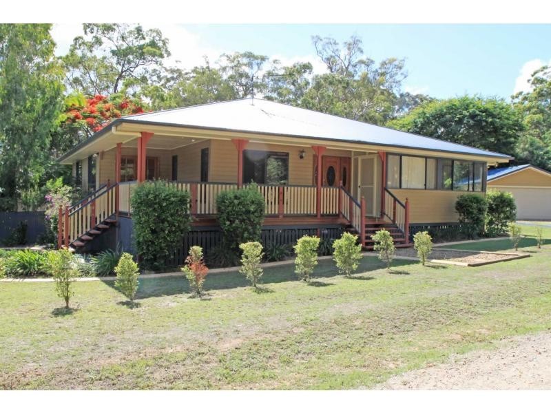 34 President Terrace, Macleay Island QLD 4184