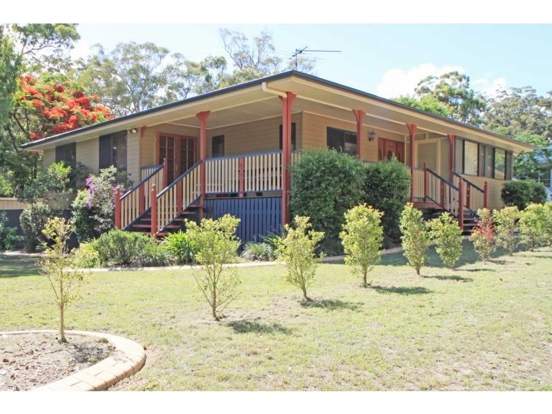 34 President Terrace, Macleay Island QLD 4184