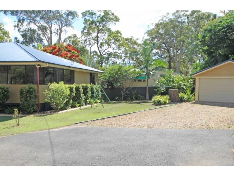 34 President Terrace, Macleay Island QLD 4184