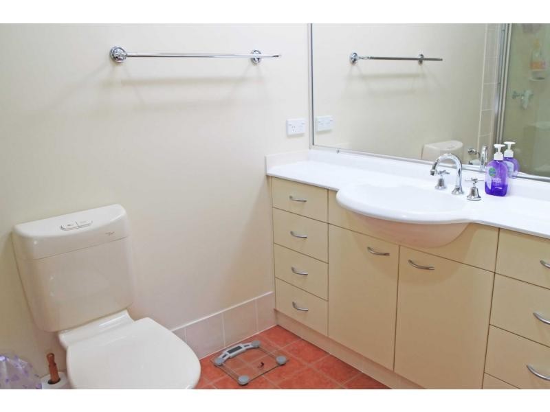 34 President Terrace, Macleay Island QLD 4184