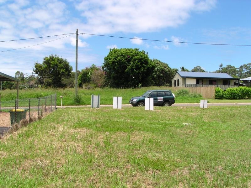 35 Lonicera Street, Macleay Island QLD 4184