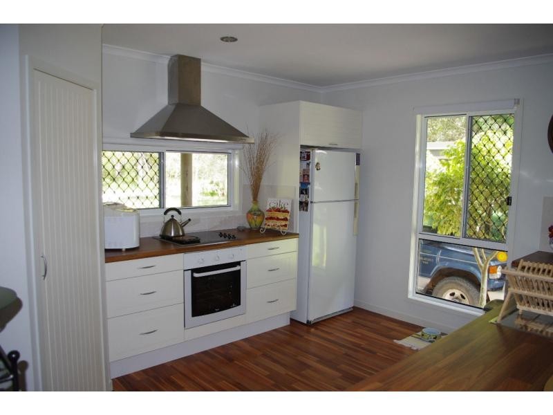 56 Alexander Street, Macleay Island QLD 4184