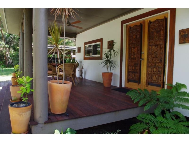 56 Alexander Street, Macleay Island QLD 4184
