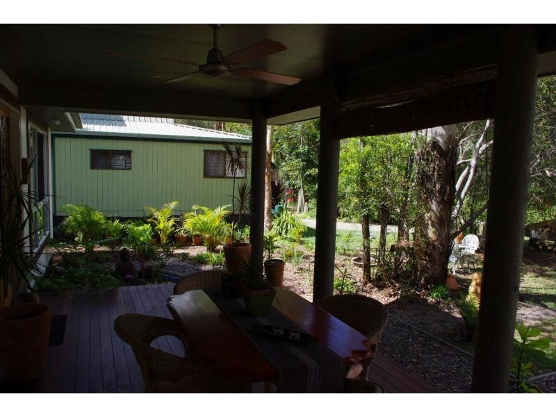 56 Alexander Street, Macleay Island QLD 4184