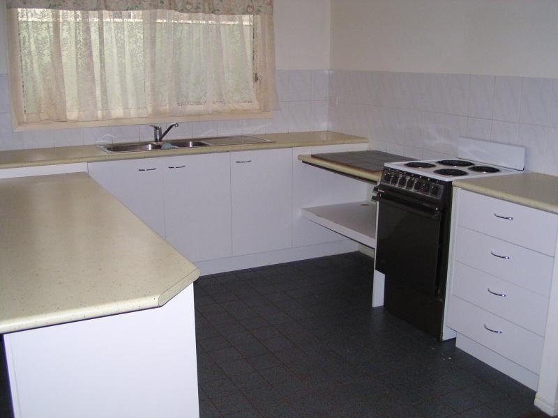 36 Noyes Parade, Karragarra Island QLD 4184