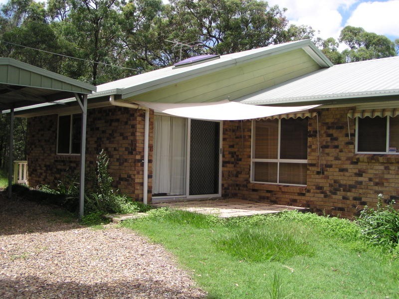 77 Beelong Street North, Macleay Island QLD 4184