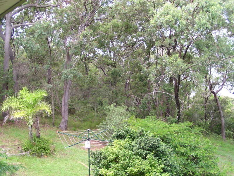 77 Beelong Street North, Macleay Island QLD 4184