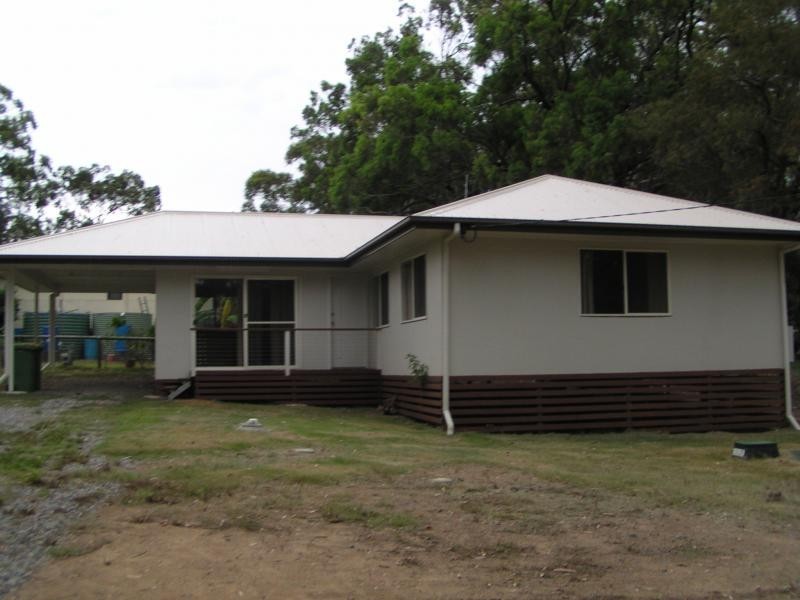 12 Tukkeri Street, Macleay Island QLD 4184