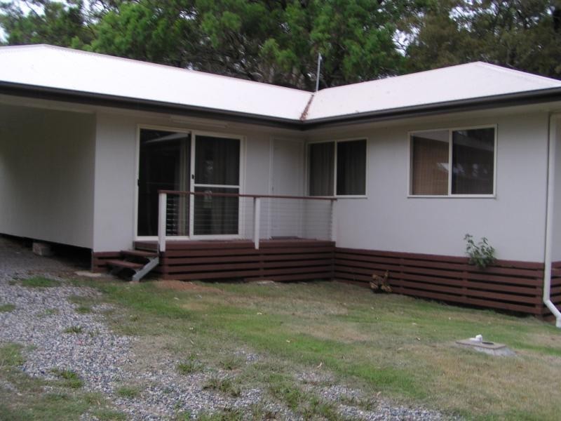 12 Tukkeri Street, Macleay Island QLD 4184