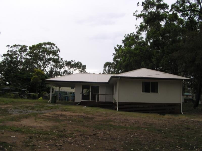 12 Tukkeri Street, Macleay Island QLD 4184