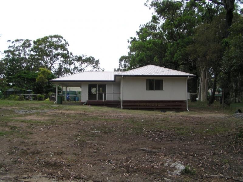 12 Tukkeri Street, Macleay Island QLD 4184