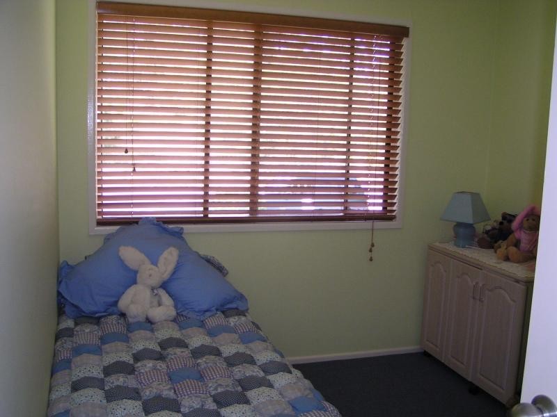 61 Lonicera Street, Macleay Island QLD 4184