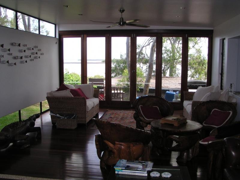 102 Western Road, Macleay Island QLD 4184