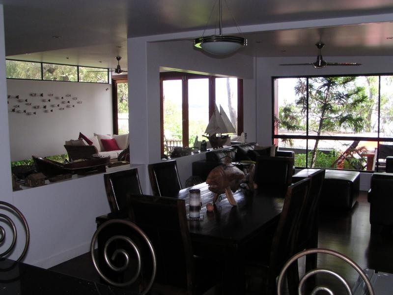 102 Western Road, Macleay Island QLD 4184
