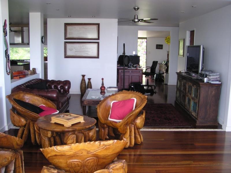 102 Western Road, Macleay Island QLD 4184