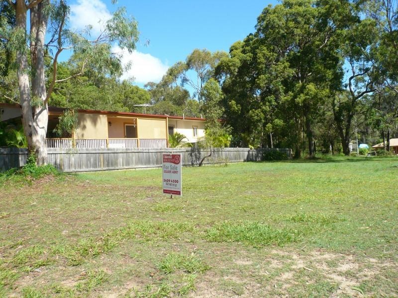 12 Dalpura Street, Macleay Island QLD 4184
