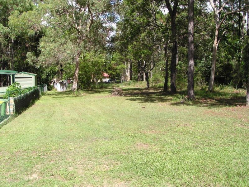 33 Nugent Street, Macleay Island QLD 4184