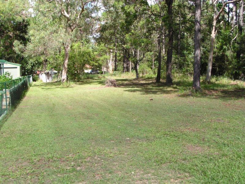 33 Nugent Street, Macleay Island QLD 4184