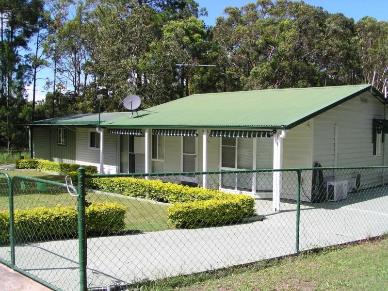 35-37 Nugent Street, Macleay Island QLD 4184