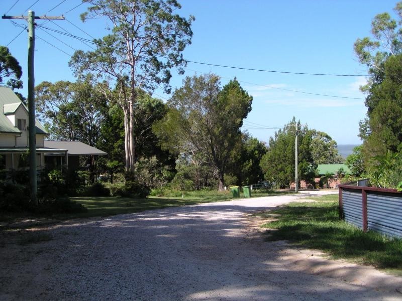 25 Cabriolet Crescent, Macleay Island QLD 4184