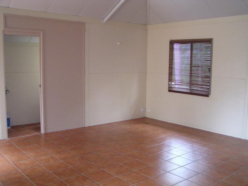 32 Alexander Street, Macleay Island QLD 4184