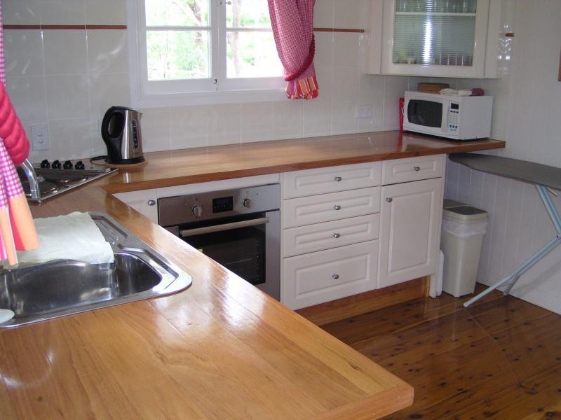 17 Noon-Muckle Street, Macleay Island QLD 4184