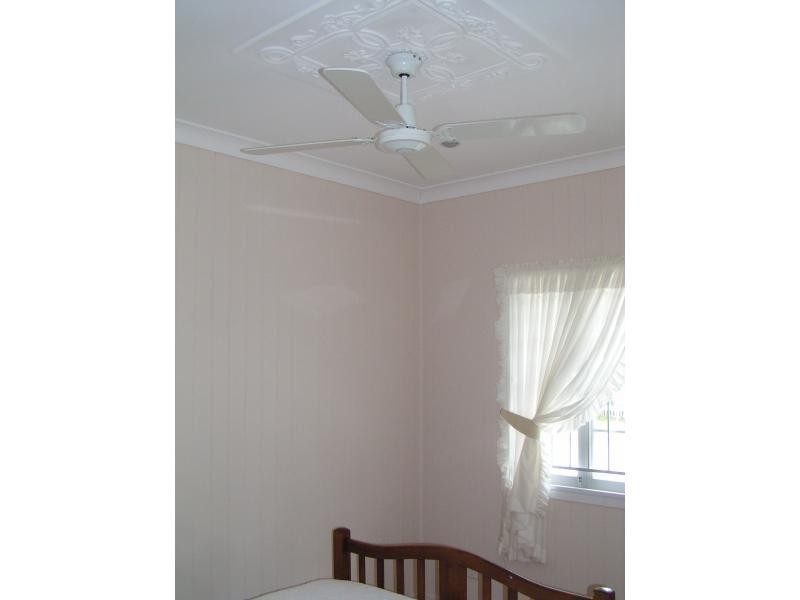 17 Noon-Muckle Street, Macleay Island QLD 4184