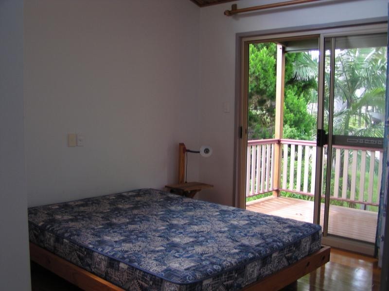 8 Kalara Street, Macleay Island QLD 4184