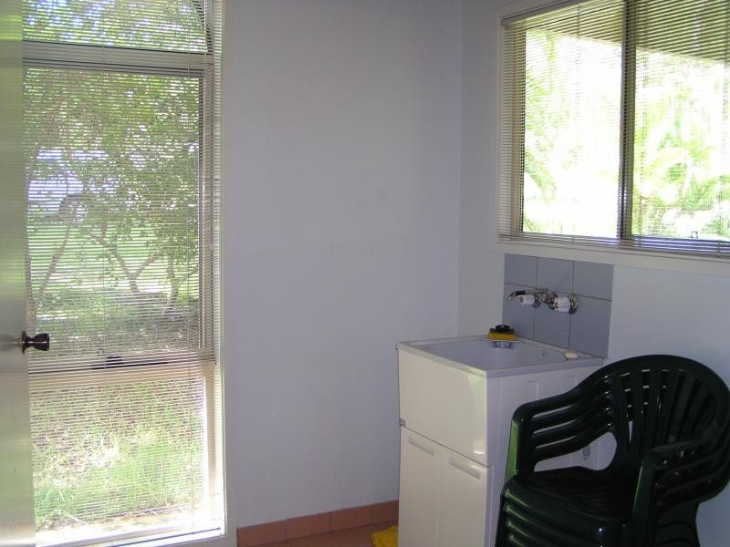 8 Kalara Street, Macleay Island QLD 4184