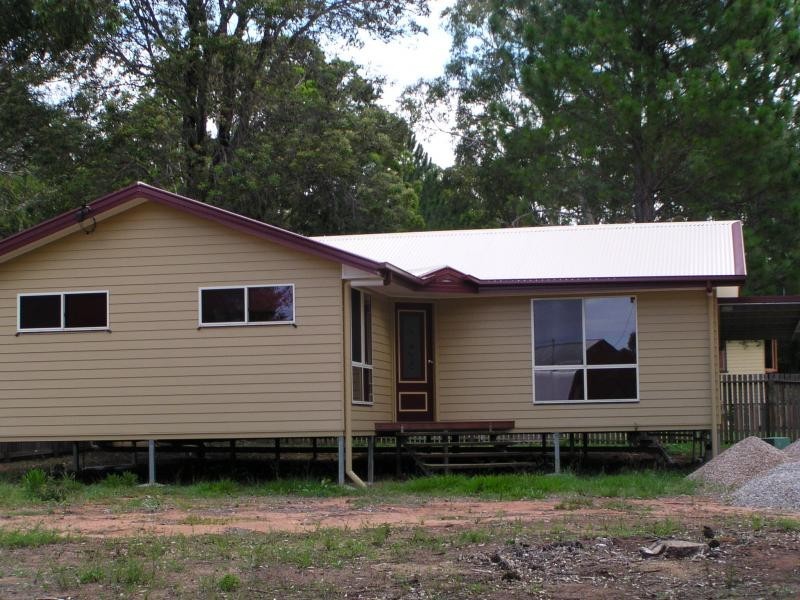 187 High Central Road, Macleay Island QLD 4184