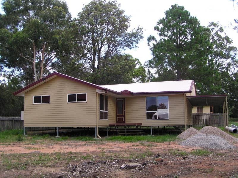 187 High Central Road, Macleay Island QLD 4184
