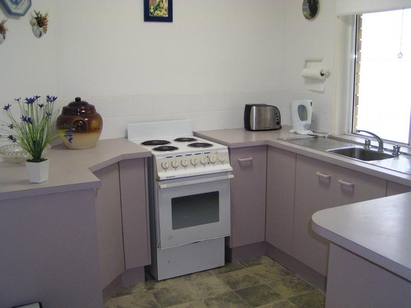 32 Mel Street, Macleay Island QLD 4184