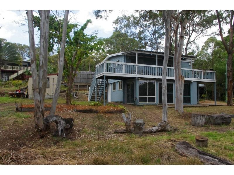 3 Swallow Road, Macleay Island QLD 4184