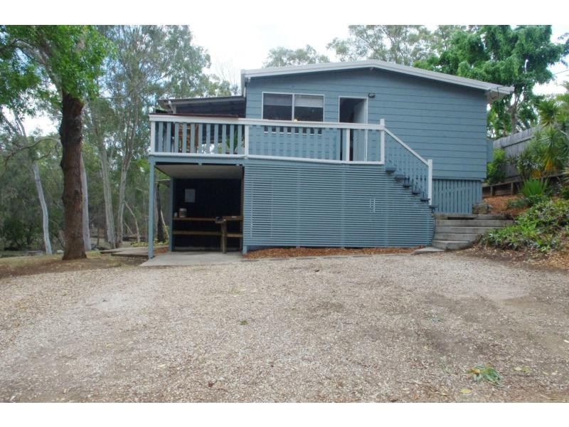 3 Swallow Road, Macleay Island QLD 4184