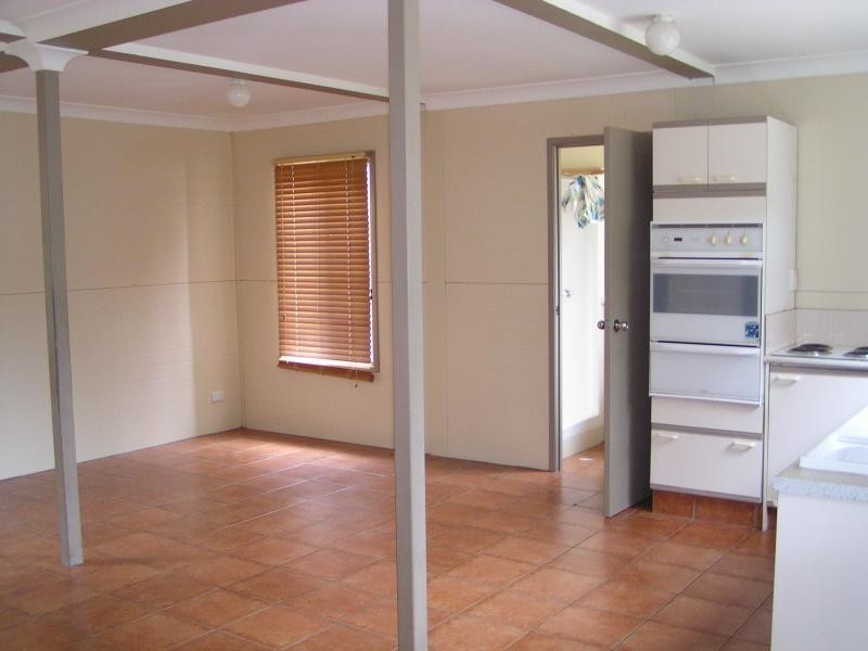 32 Alexander Street, Macleay Island QLD 4184