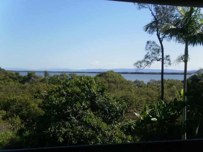 10 McBean Street, Karragarra Island QLD 4184