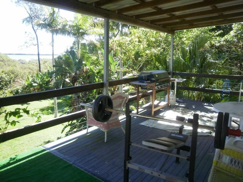 10 McBean Street, Karragarra Island QLD 4184