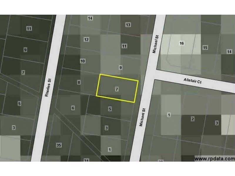 7 Michael Street, Macleay Island QLD 4184