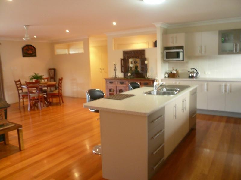 40 Mango Crescent, Macleay Island QLD 4184