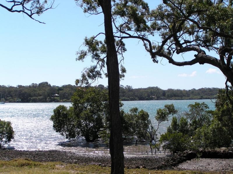 16 The Esplanade, Karragarra Island QLD 4184